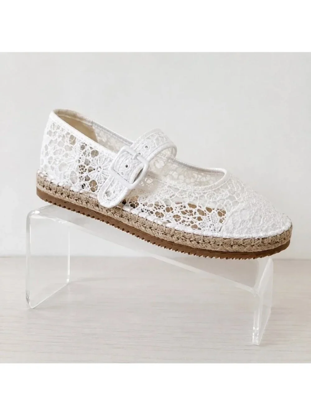 Girls' Madeline Flats by art class White New With Tags Sizes 13-5 Available